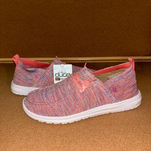 Women's Hey Dude Wendy Size 7-10 Lightly worn with tags
